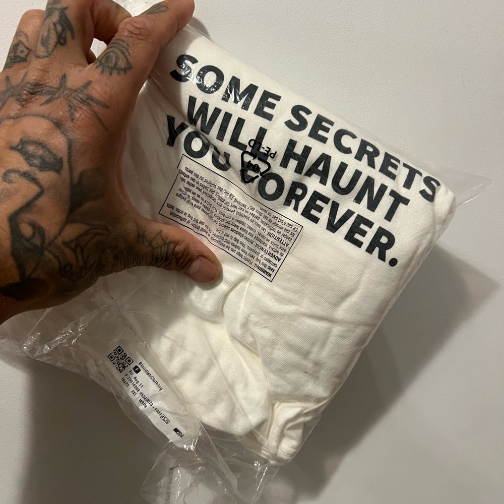 Drake Some Secrets Will Haunt You Forever 3XL In Plastic New